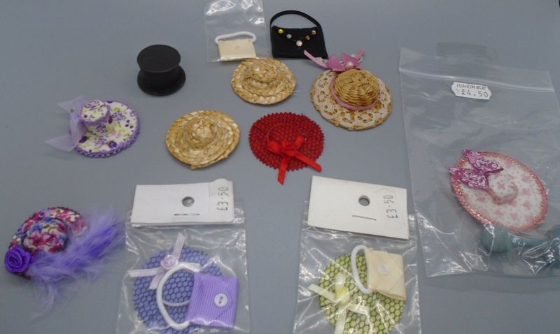 JOB LOT OF HATS AND BAG