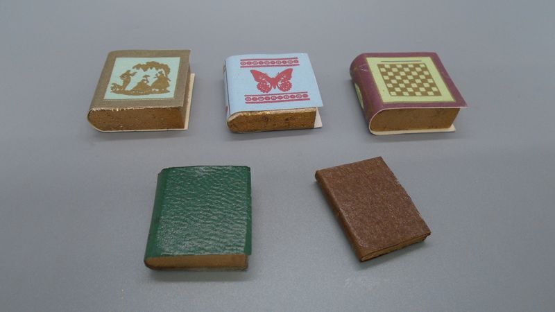 SELECTION OF 5 BOOKS