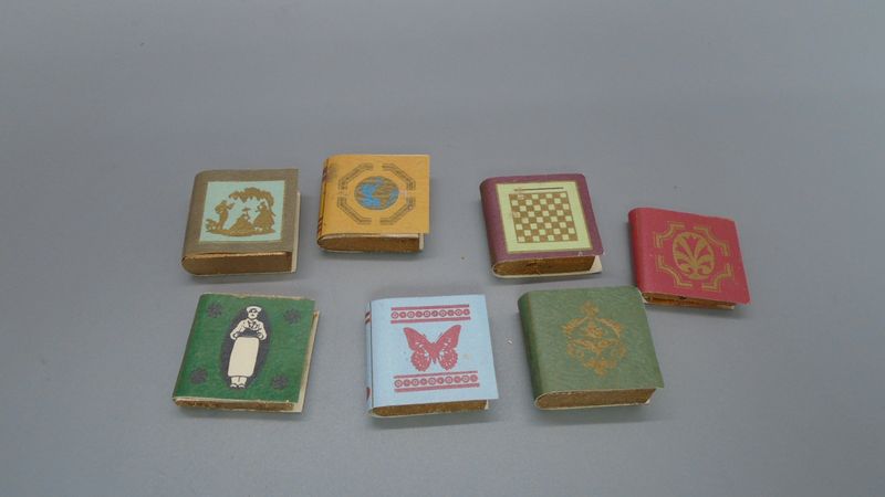 SELECTION OF 7 BOOKS