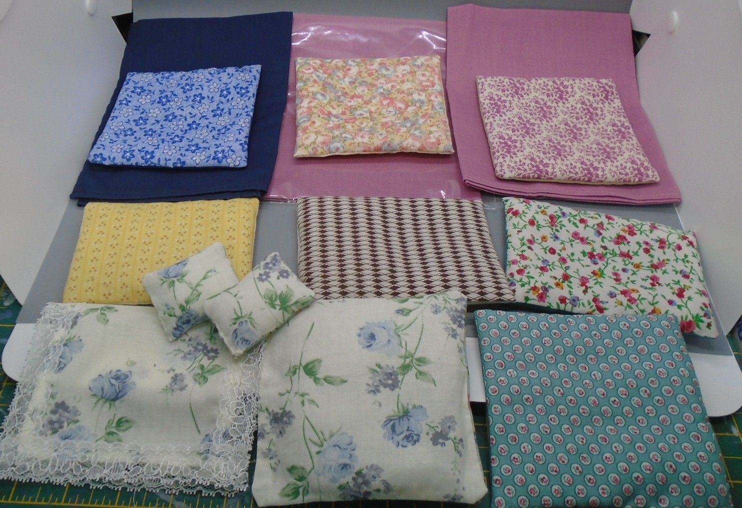 JOB LOT OF SOFT BEDDING JOB LOT OF SOFT BEDDING