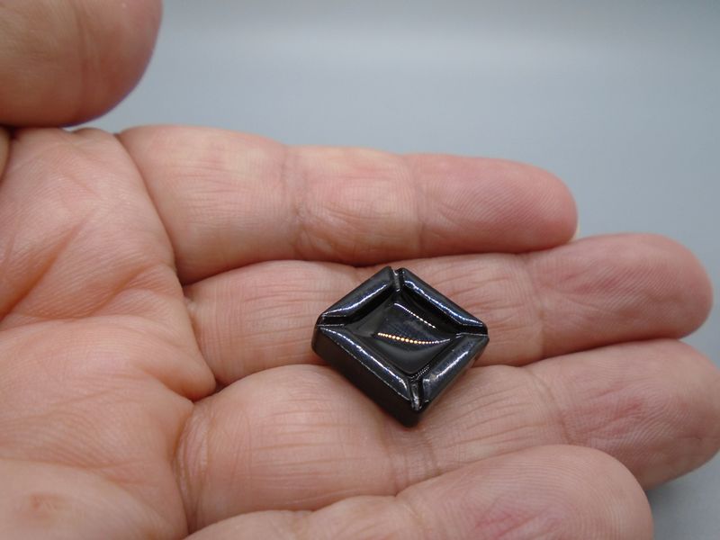 SQUARE CERAMIC ASHTRAY