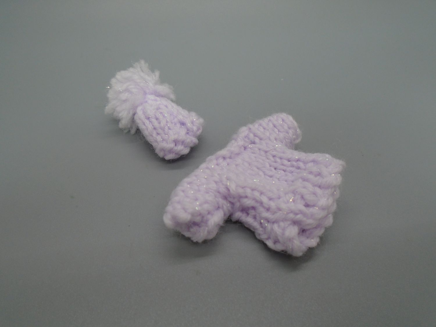 CHILDS LILAC KNITTED JUMPER AND HAT CHILDS LILAC KNITTED JUMPER AND HAT