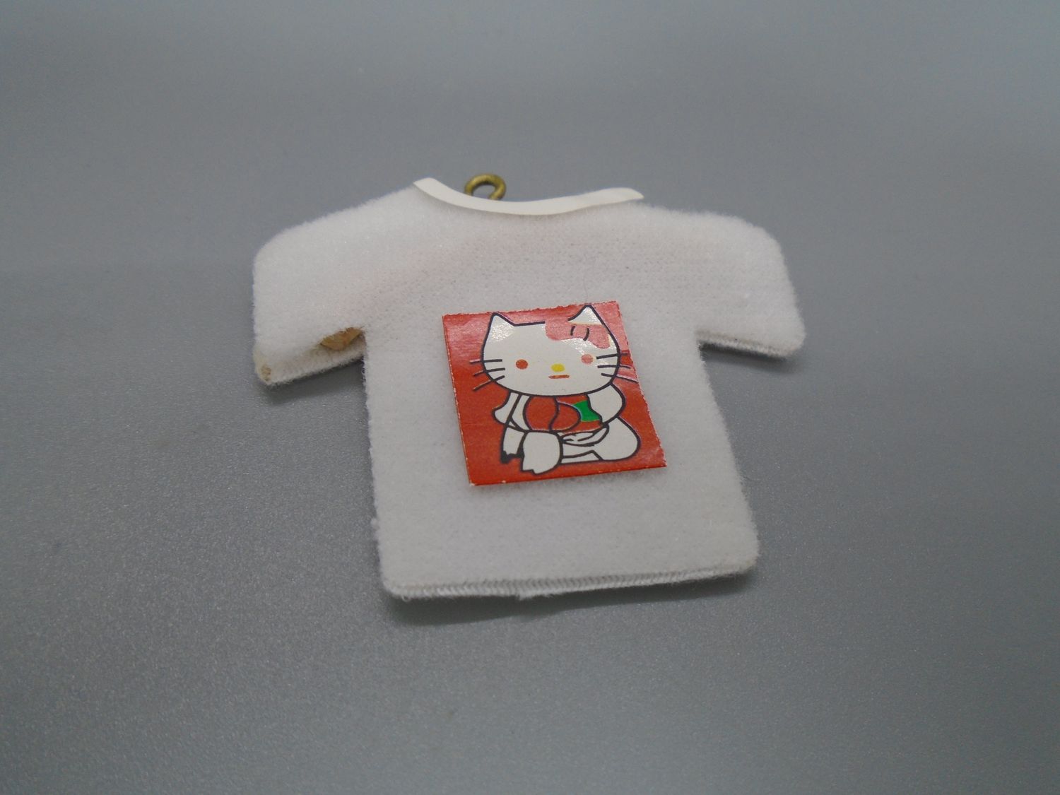 CHILDS TSHIRT ON HANGER CHILDS TSHIRT ON HANGER