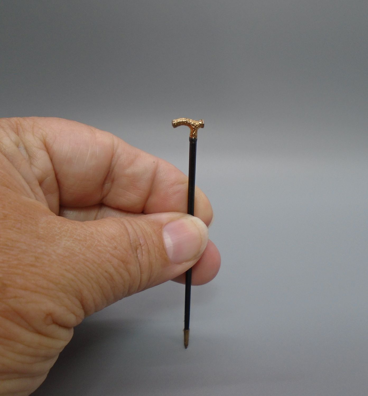 ELEGANT WALKING CANE (STICK)