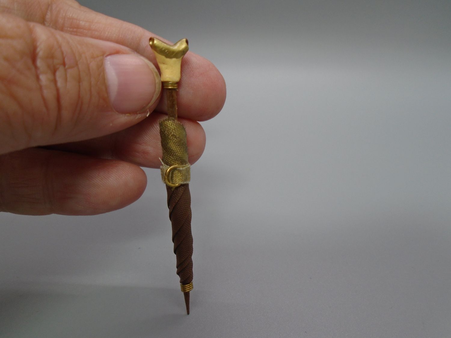 FOLDED UMBRELLA FOLDED UMBRELLA