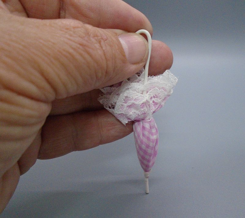 PINK PARASOL