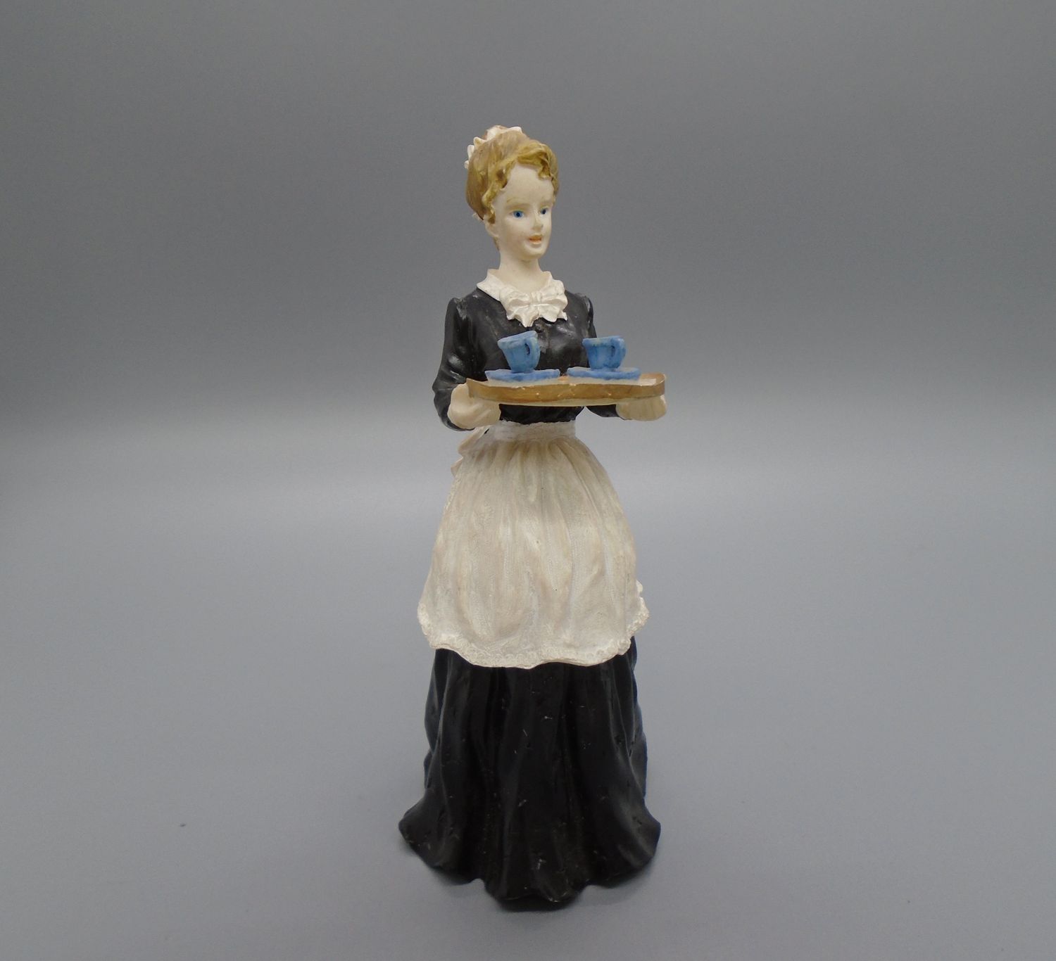 MAID WITH DRINKS MAID WITH DRINKS