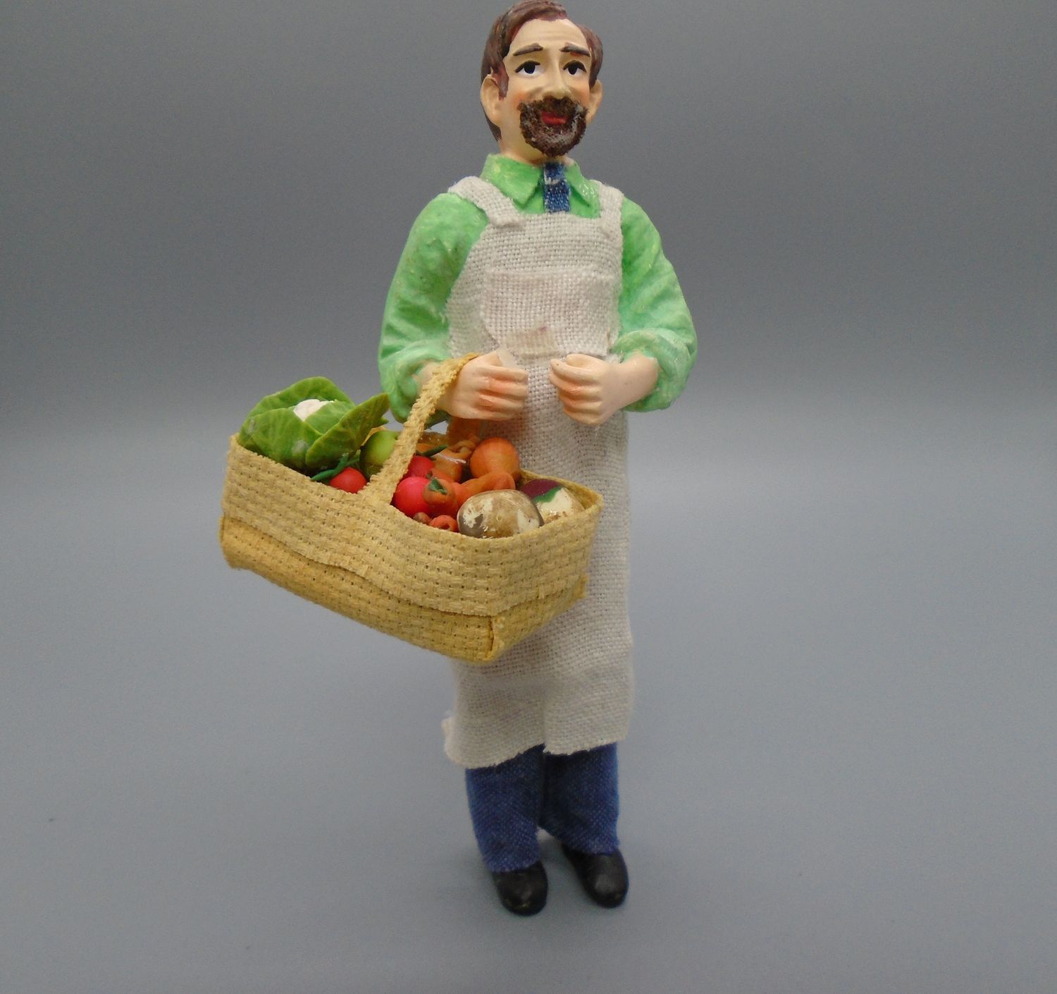 CUSTOMISED GROCER CUSTOMISED GROCER