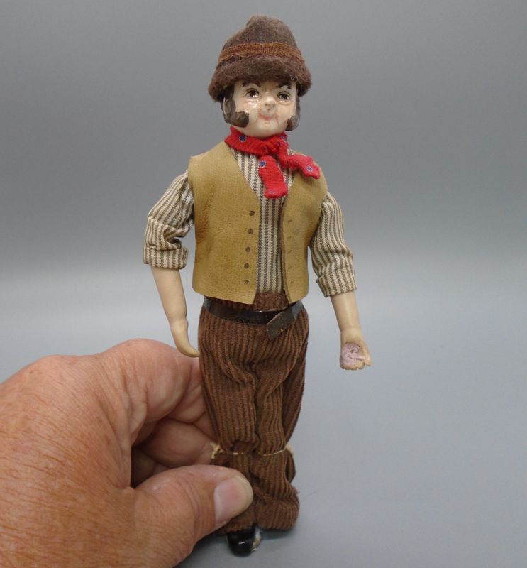 PRE LOVED FARMER