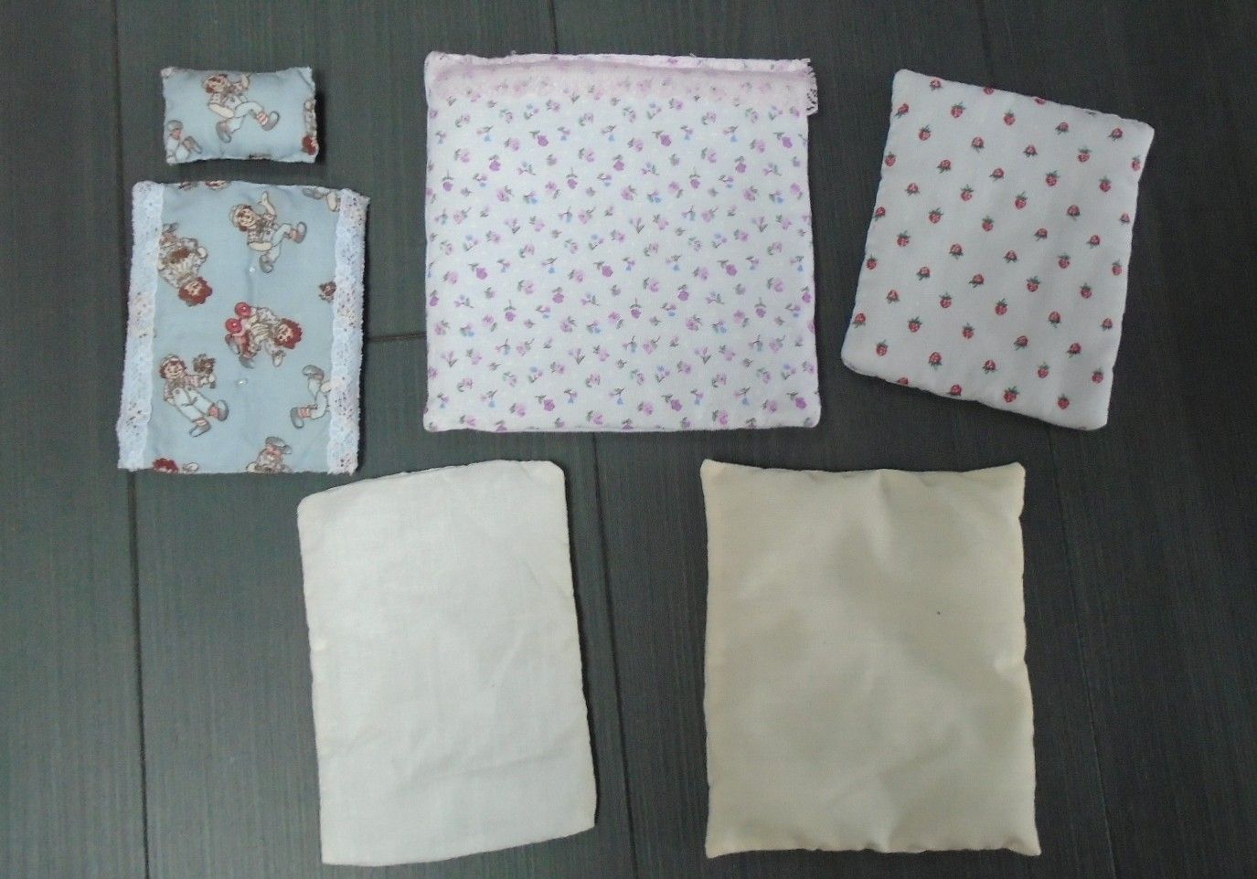 BUNDLE OF BEDDING BUNDLE OF BEDDING