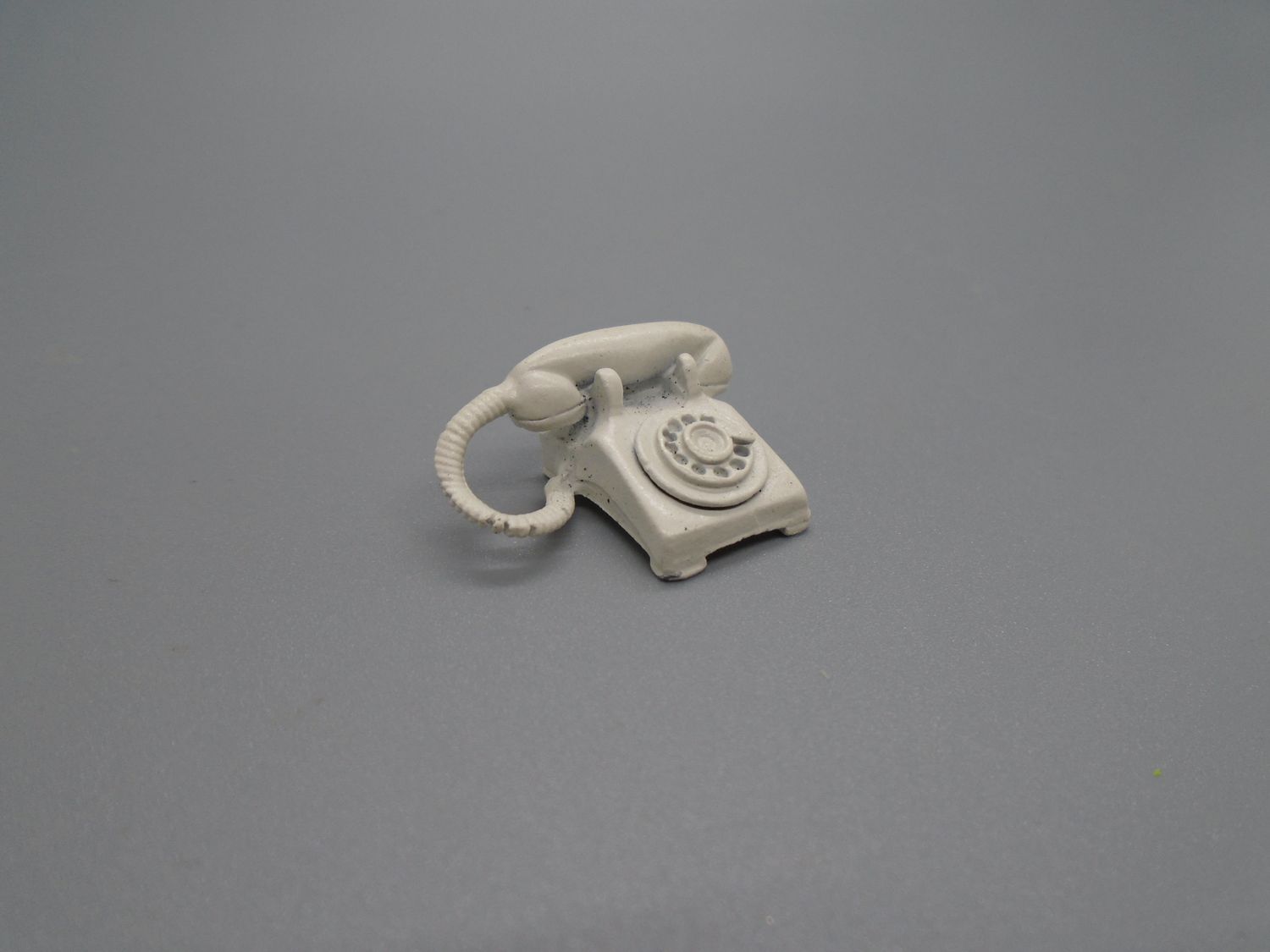 WHITE TELEPHONE WHITE TELEPHONE