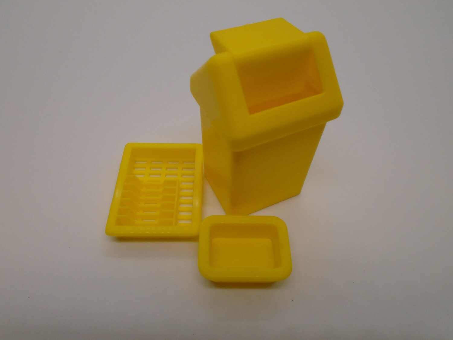 MODERN KITCHEN SET IN YELLOW MODERN KITCHEN SET IN YELLOW