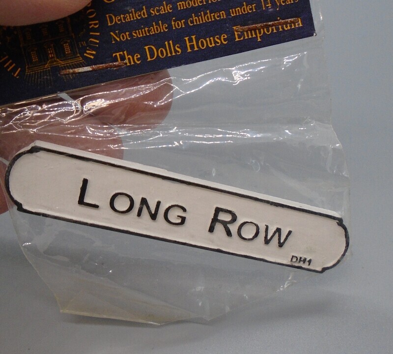 STREET SIGN FOR LONG ROW