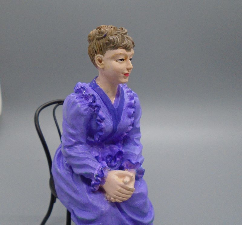 CUSTOMISED LADY IN PURPLE