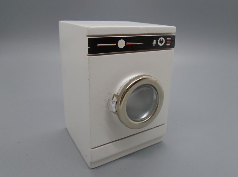 PRE LOVED WASHING MACHINE
