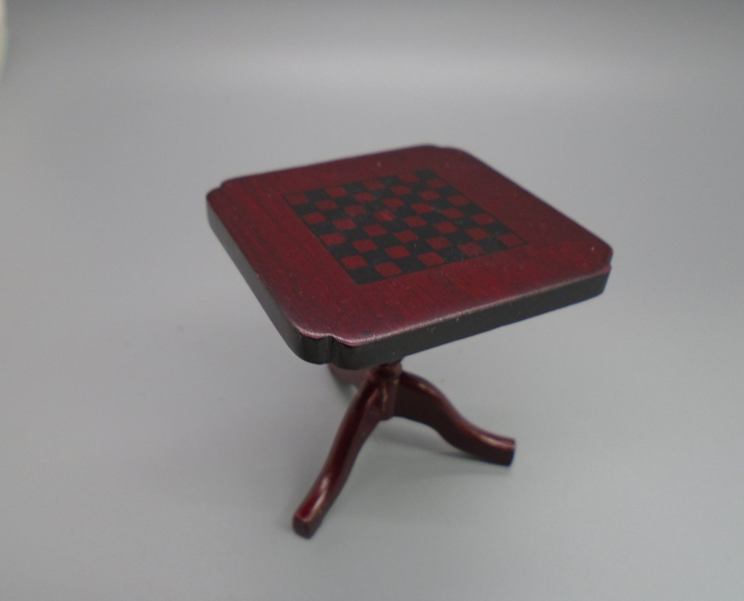 PEDALSTAL CHESS TABLE PEDALSTAL CHESS TABLE