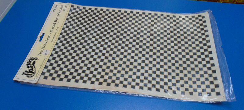 CHECKERED TILE EFFECT BY HOUSEWORKS