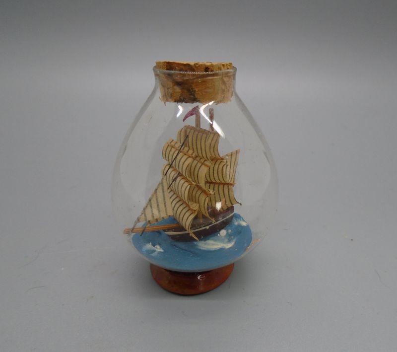 SHIP IN A TERRARIUM