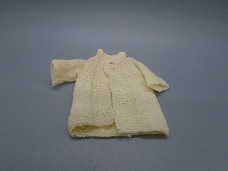 WEARABLE KNITTED CARDIGAN/COAT