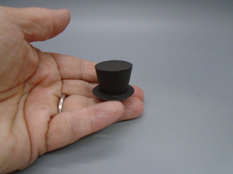 GENTLEMANS TOP HAT