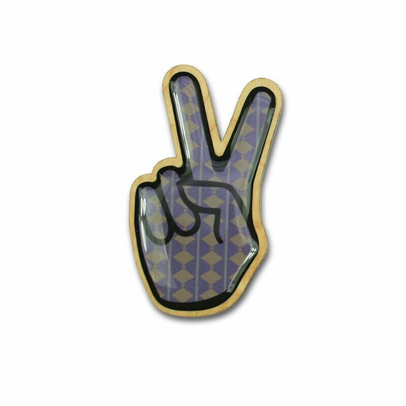 Woodpin Brosche Victoryhand Woodpin Brosche Victoryhand