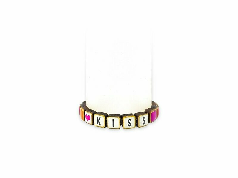 Color up wooden bracelet "Kiss"