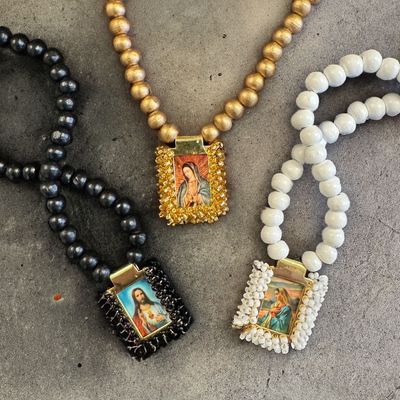 SCAPULIER NECKLACES