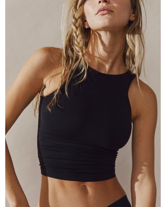 CLEAN LINES CAMI