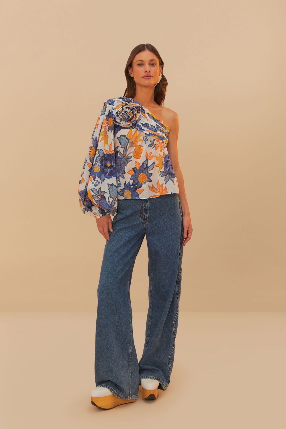 SUMMER FLOWERS WHITE 1 SHOULDER
