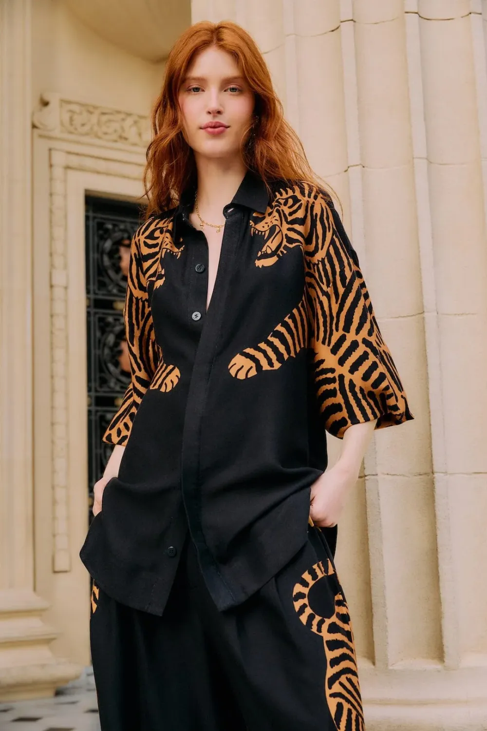 BLACK TIGER LONG SLEEVE SHIRT