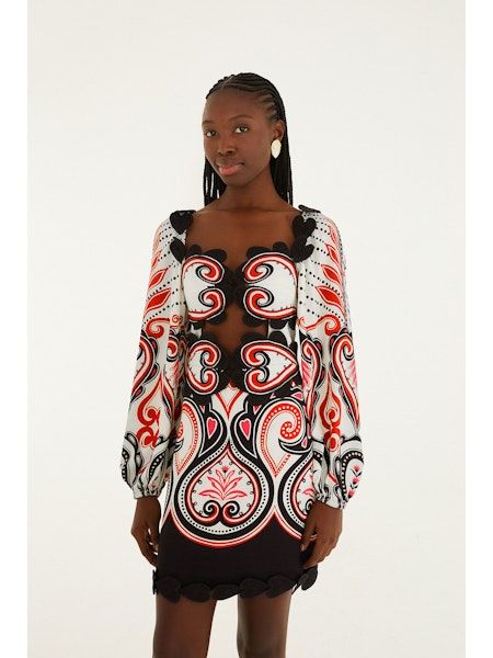 GRAPHIC AINIKA WINTER WHITE LONG SLEEVES HEAR