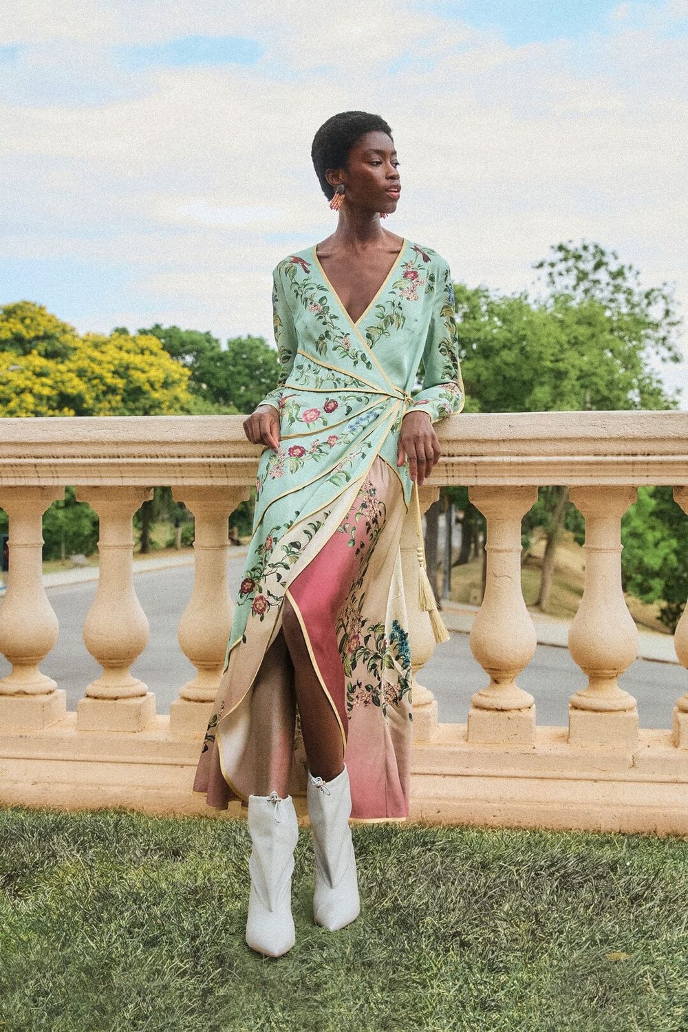 BIRDS TREE GREEN MIX MAXI LONG SLEEVE DRESS