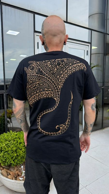 camiseta Arraia tribal (G)