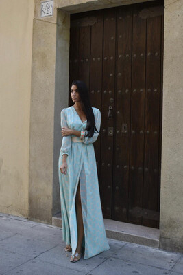 Vestido largo de lunares