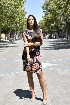 Vestido flecos asimétricos