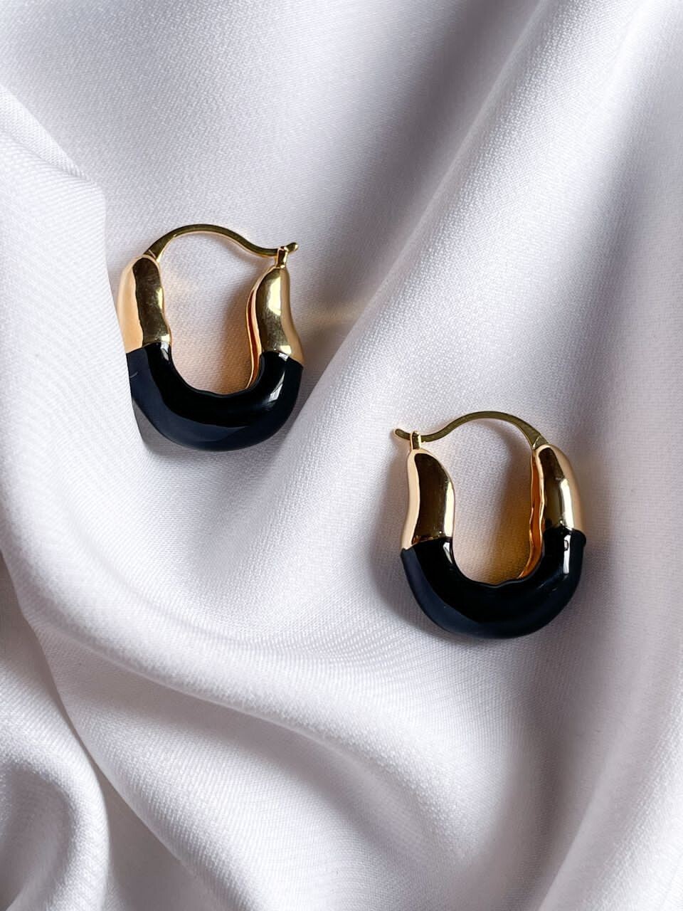 Two toned piece ( Black)