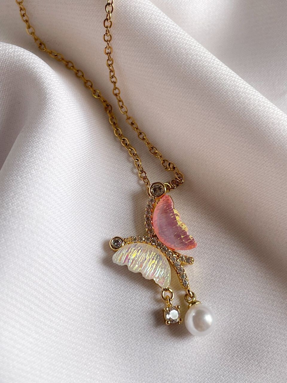 Ruby neck piece