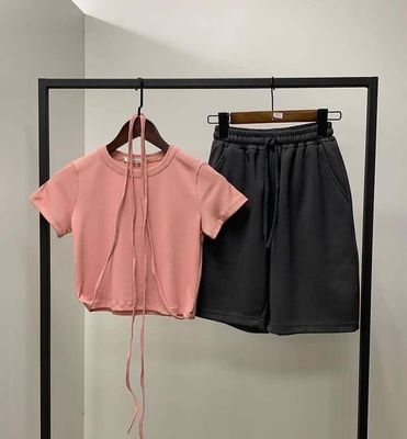 String crop tee and short