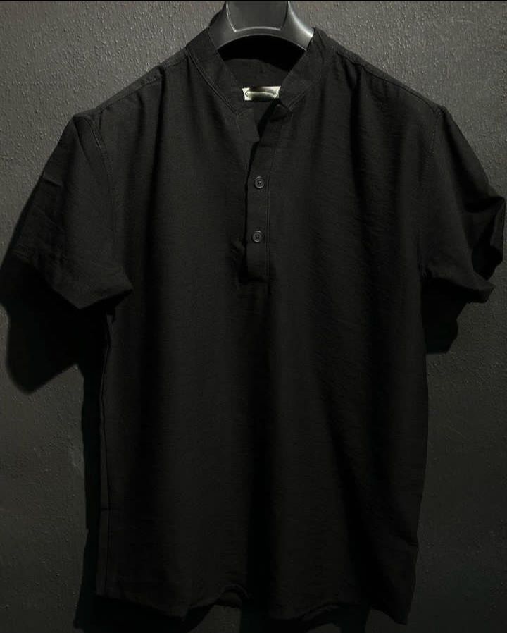 Linen shortsleeved shirt