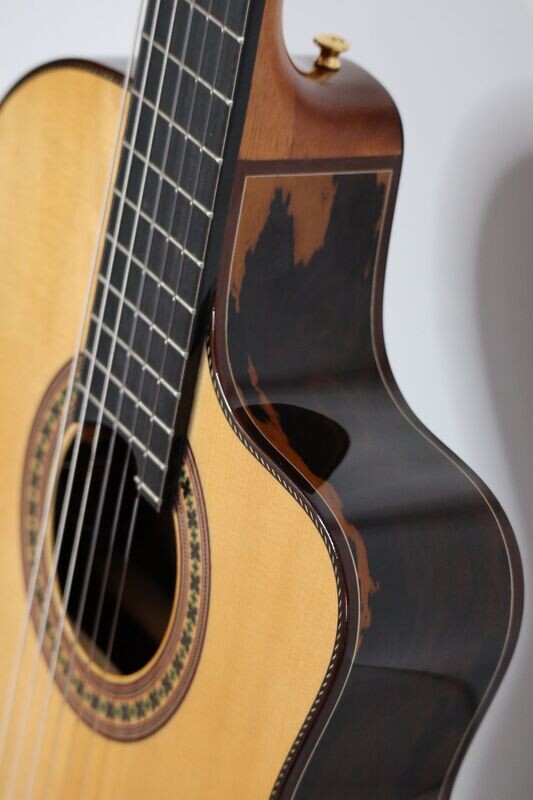 Crossover Cutaway Gitarre - Guitarras Camps - Cutaway Fichte/Pauferro mit Tonabnehmer