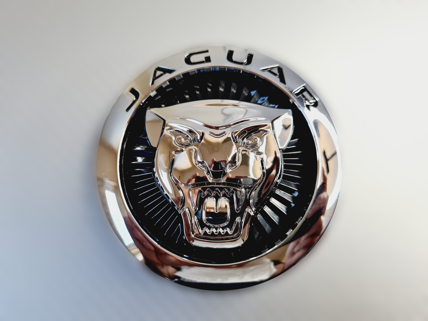 Black Radiator Grill Emblems for Jaguar - 86mm/72mm
