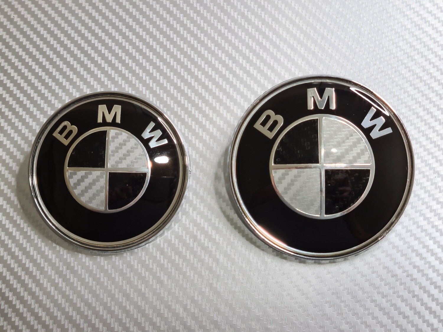 BMW Badge Set (x2) - Carbon Fibre Black & White