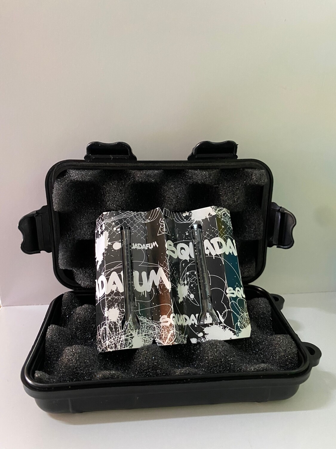 Case squadafum  + 2 piteiras de vidro