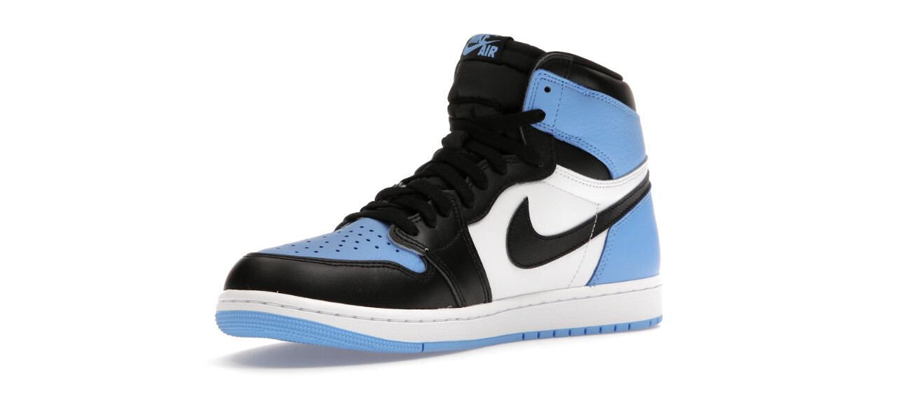 Air Jordan 1 Retro Unc  (2023)