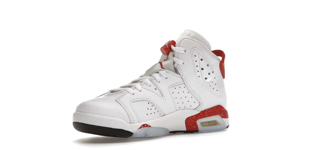 Air Jordan 6 Retro Red Oreo