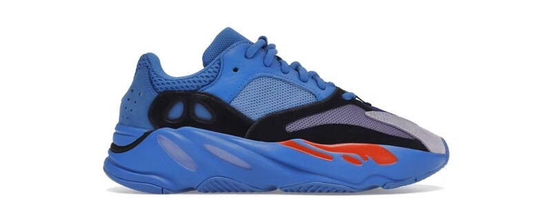 Yeezy 700 Blue Size 5.5