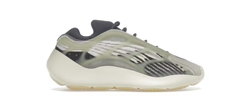 Yeezy 700 Silver Size 12