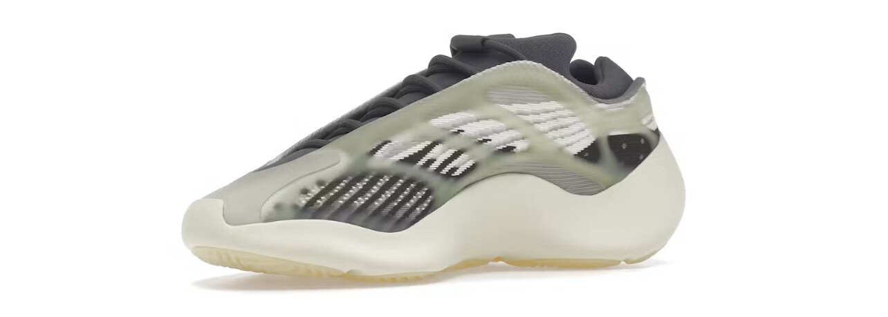 Yeezy 700 Silver Size 12