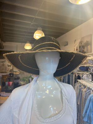 Mykonos black sun hat