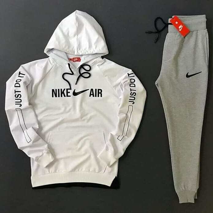 Survétement Nike Air